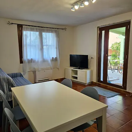 La Casa Di Bianca By Gmb Holidays Tatil Evi Cannigione