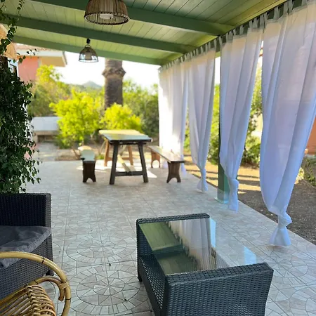La Casa Di Bianca By Gmb Holidays Tatil Evi Cannigione